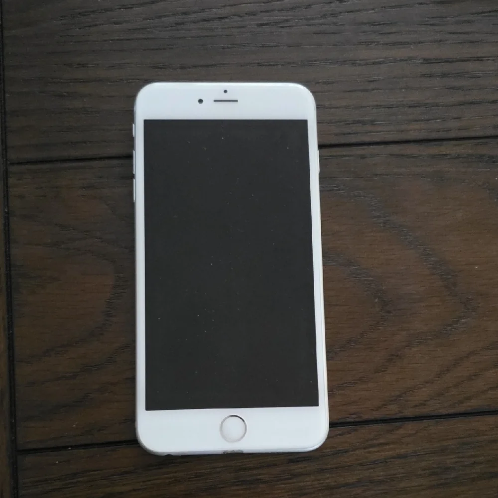 White I Phone 6S Plus Smartphone with Home Button - Sleek Touchscreen Mobile